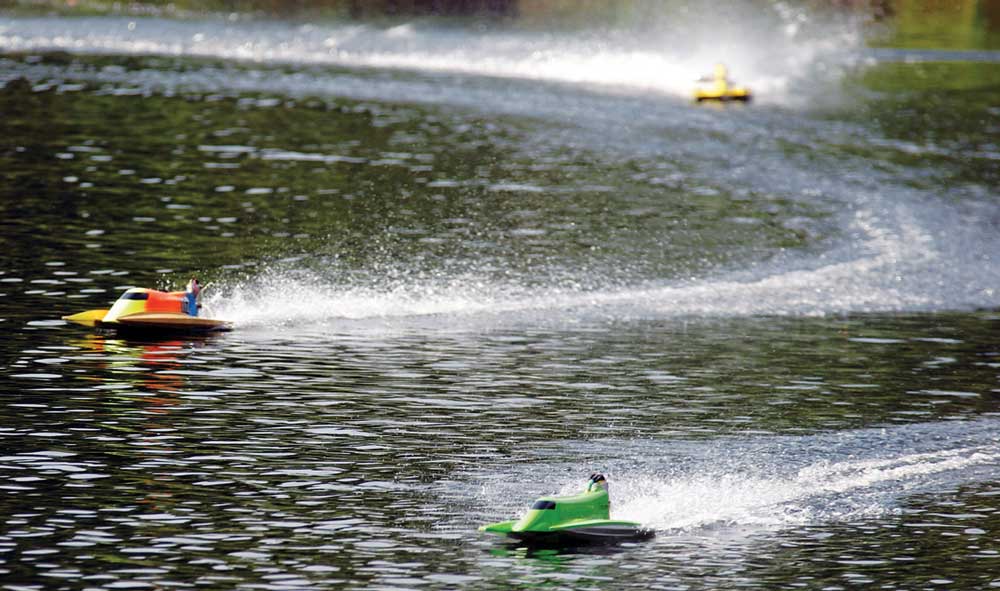 How To: Get Into Model Boat Racing